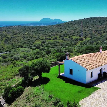 Con Incantevole Vista Mare A Holiday home San Pantaleo